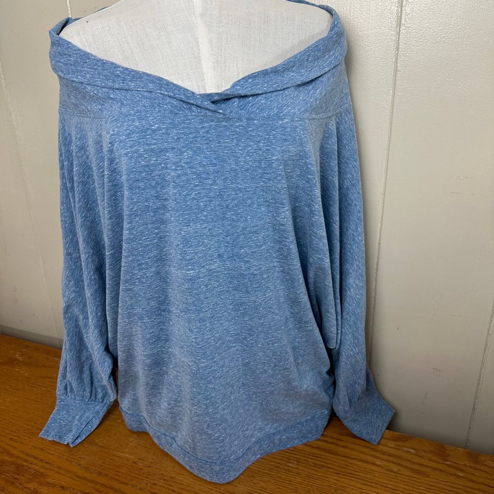 We The Free Top Women's Small‎ Long Sleeve